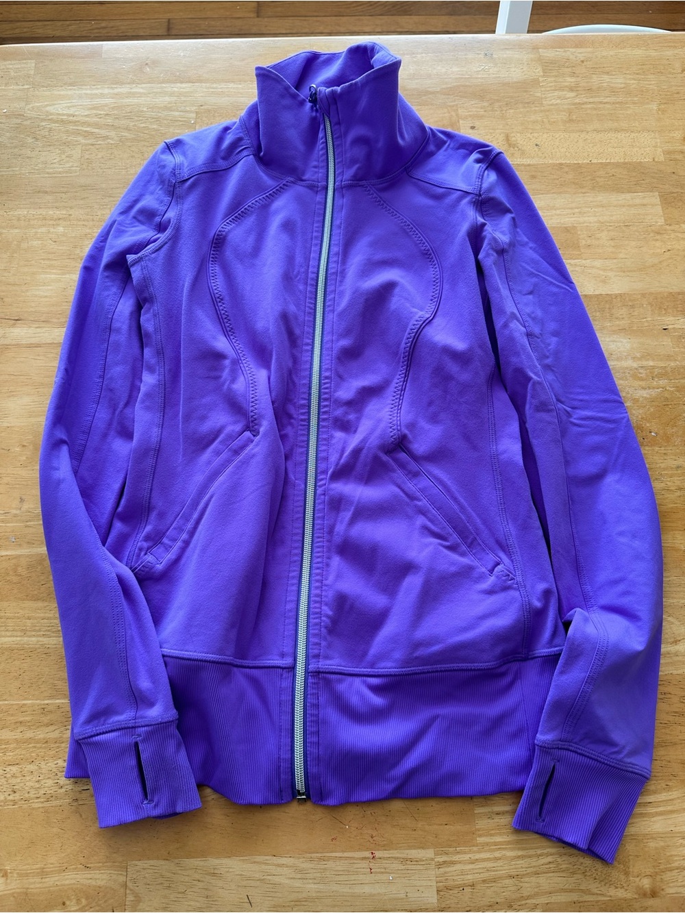 Lululemon jacket size 6